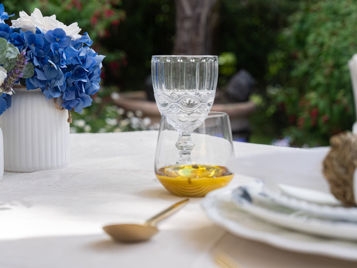 THE SANÁ GIFT GUIDE: WHAT TO GIVE THE HOST WHO HAS EVERYTHING
